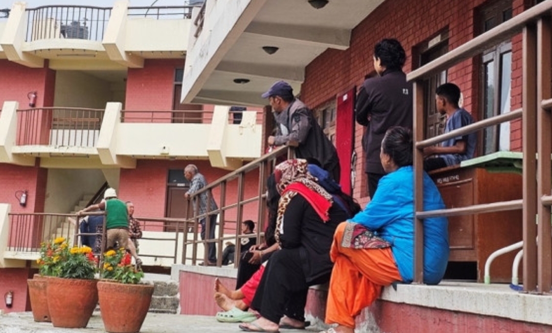 बनेपा होल्डिङ सेन्टरमा १४ दिनदेखि खाना रोकियो